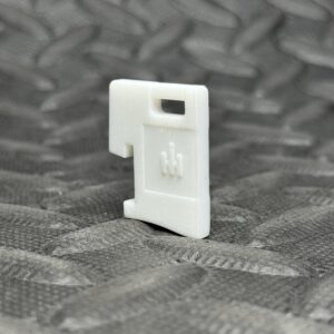 IH SUITCASE WEIGHT